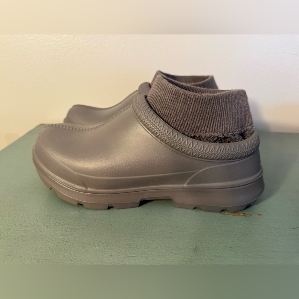 Ugg Tasman X slipper NWOT